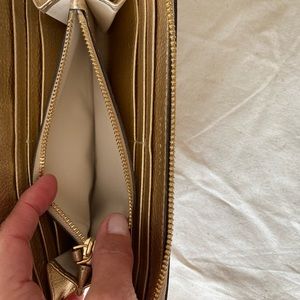 Tory Burch McGraw Pebbled Leather Gold Tote Set